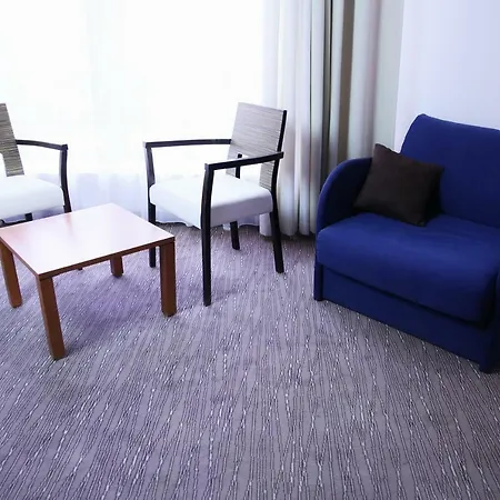 Hotel Academic & Congress Centre 4*