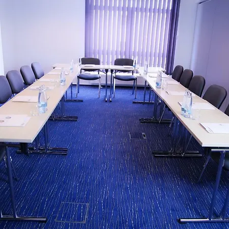 Hotel Academic & Congress Centre Roztoky