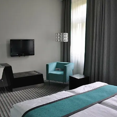 Hotel Red&blue Design 4*