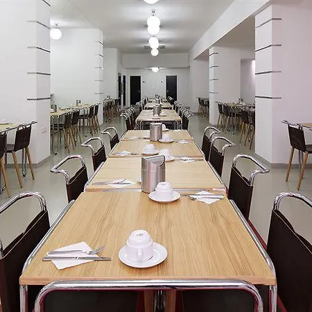 Axa 3* Praha