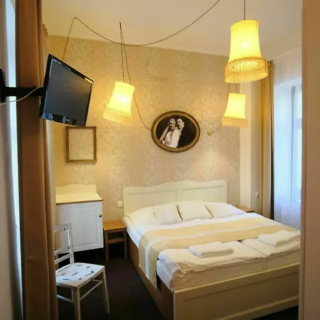 Sir Toby's Midtown * Prague