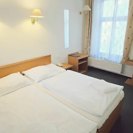 Hostel Sir Toby's Midtown Prague