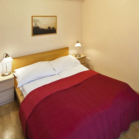 Aparthotel Capital 3*
