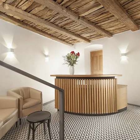Hotel At The White Lily Prague