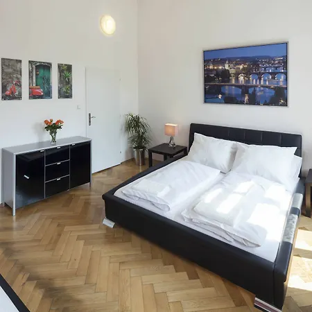 Aparthotel Capital