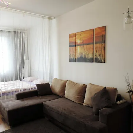 Homeroomsprague Prague