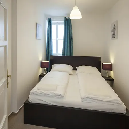 Capital 3* Prague