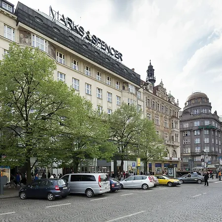 Aparthotel Capital