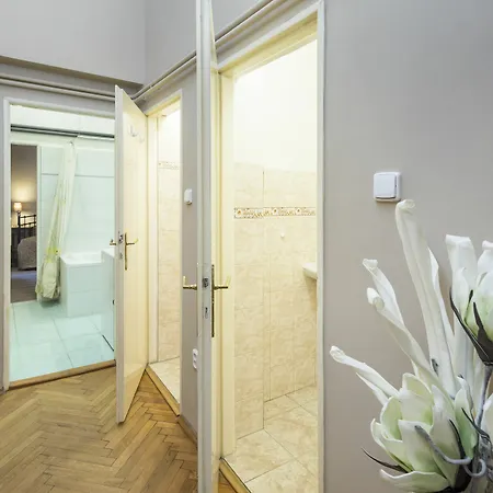Apartment Old Town Square - Dlouha
