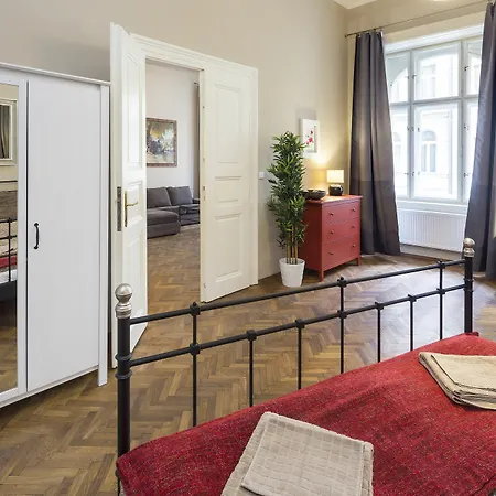 Old Town Square - Dlouha Apartment Prague