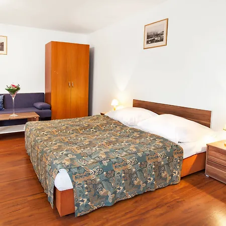 Hotel House Zizkov Praga