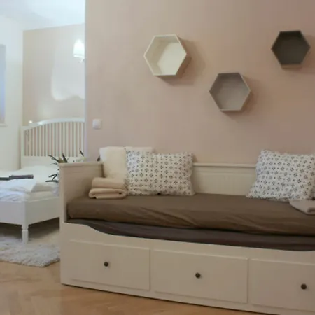 Niko 2 Apartment