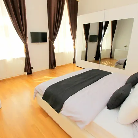 Luxury Krocinova Apartment