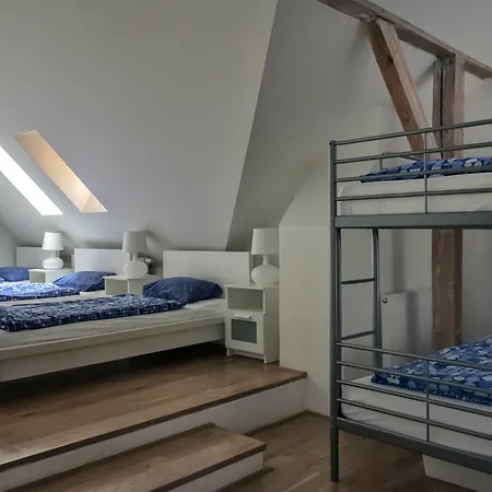 One Míru Hostel Praha