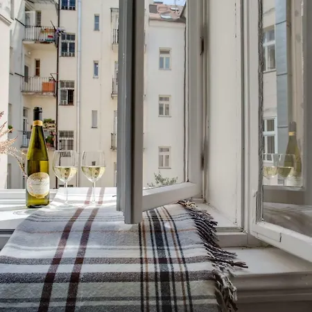 Jt's Jecna Str. * Prague