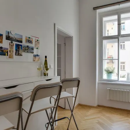 Apartment Jt's Jecna Str. *