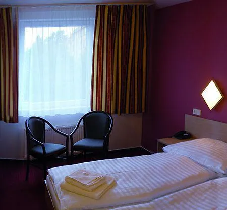 Mars Hotel 3*