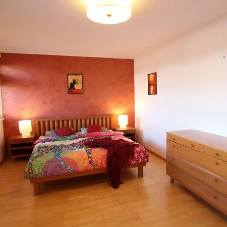 Apartment Zaverka Near Castle