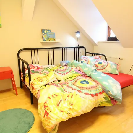 Apartment Zaverka Near Castle
