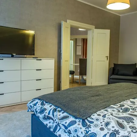 Exclusive 3 Bedroom Top-notch Flat, Great Location * Prague