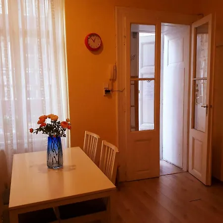 Apartamento Mi Casa Tu Casa - Kremencova 10 *