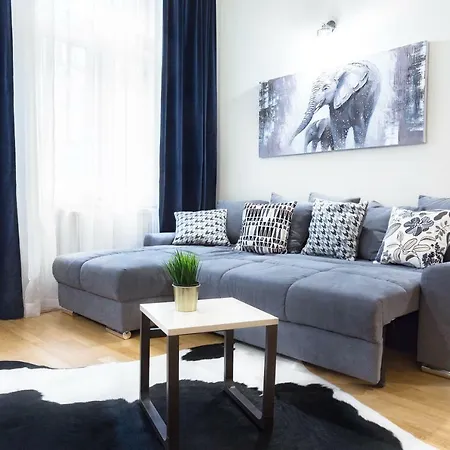 In Rumunska 355/9 Apartment *