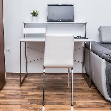 Family House With Parking Holiday home Prague