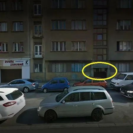Flat 18 Minutes From Vaclavske Namesti Praag