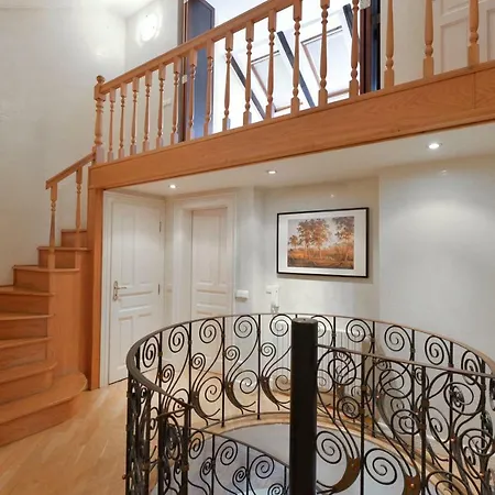 Panoramic Loft Apartment