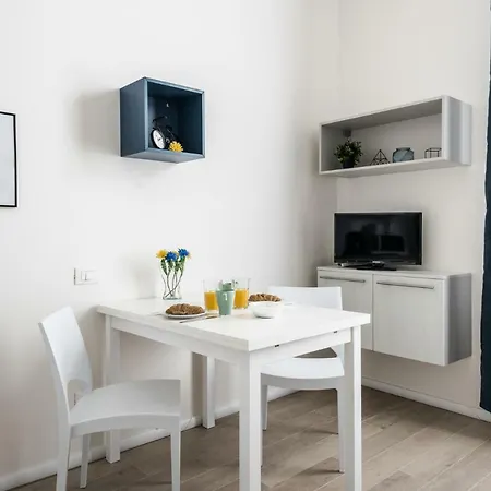 Wenzigova Apartment