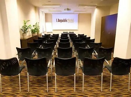 1. 리퍼블릭