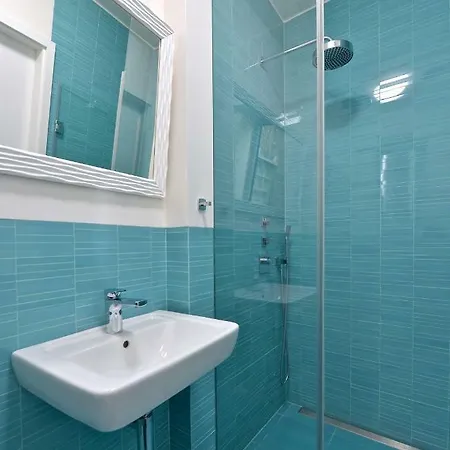 Designer Loft 2 *