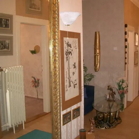 Apartment Ladaroom *