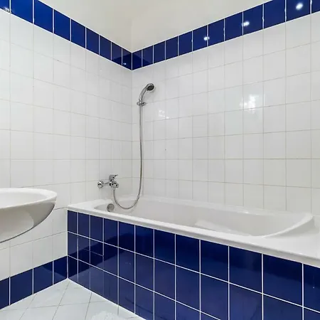 Victor Apartment