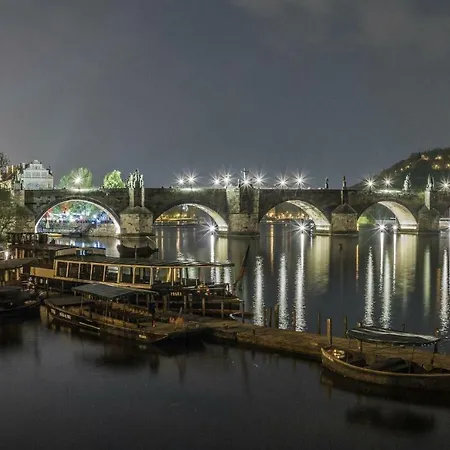 Victor * Prag