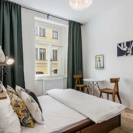 Zizkov By Michal&friends Apartment