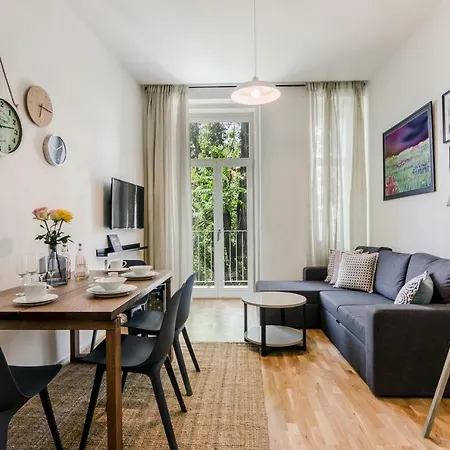 Zizkov By Michal&friends Appartement *