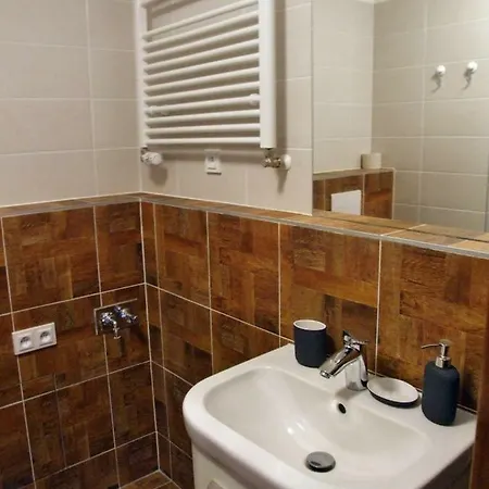 Apartment Triangl *