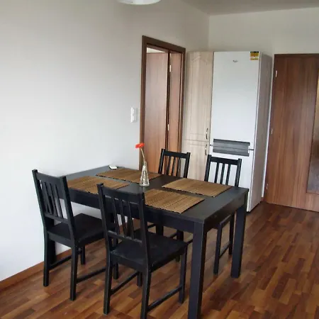 Triangl Apartment *