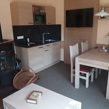 Apartment Apartman V Zahrade
