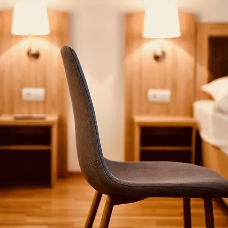 Jelica Restaurant Apartment