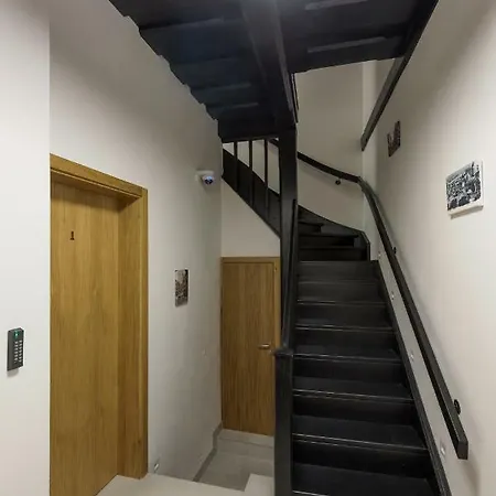 Apartment Fancy By Castle Prague