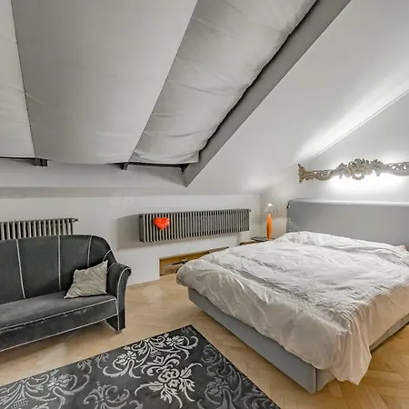 Apartment Unique Luxury Loft With Terrace In Old Town Prague