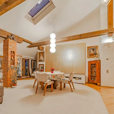 Unique Luxury Loft With Terrace In Old Town