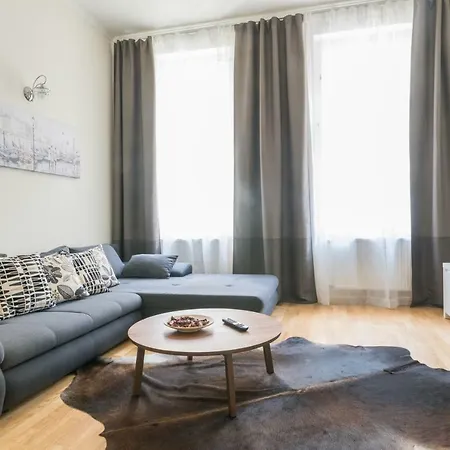 Apartment In Rumunska 355/9