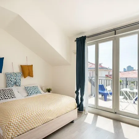 Apartment Wenzigova *