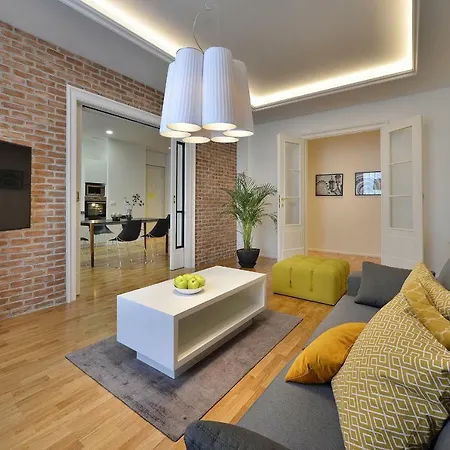 Wishlist Residences - Karlin Free Parking شقة *
