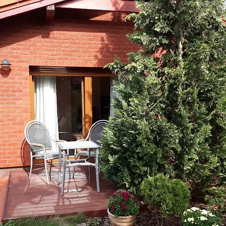 Apartman V Zahrade Apartment *