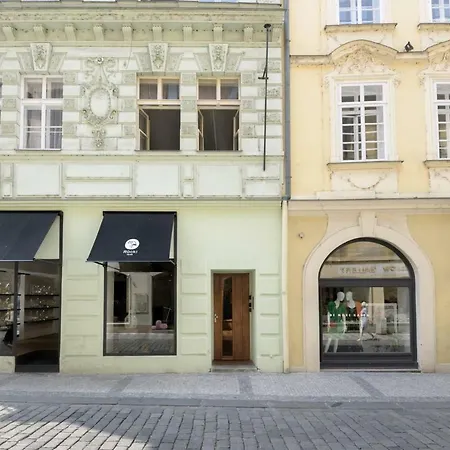 Stylish, Light-filled In The Historic Center * Prague