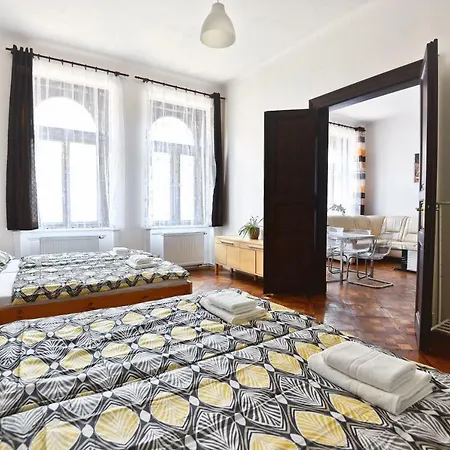 Spacious Cozy In Centre *